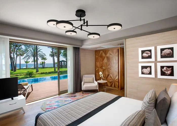 Acanthus Cennet Barut Collection Side