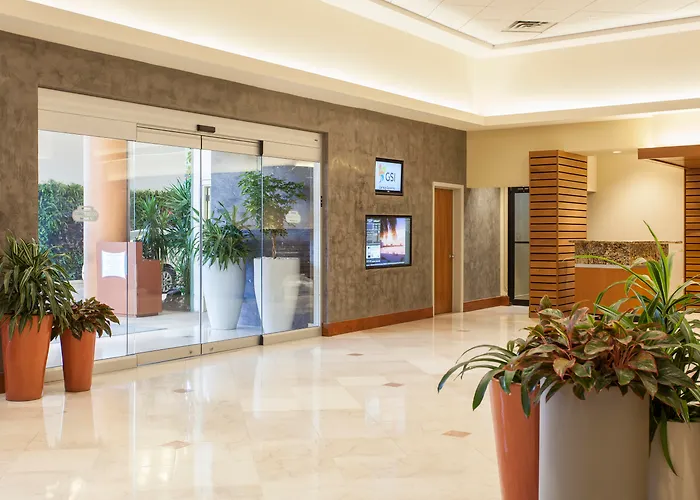 Courtyard By Marriott Isla Verde Beach