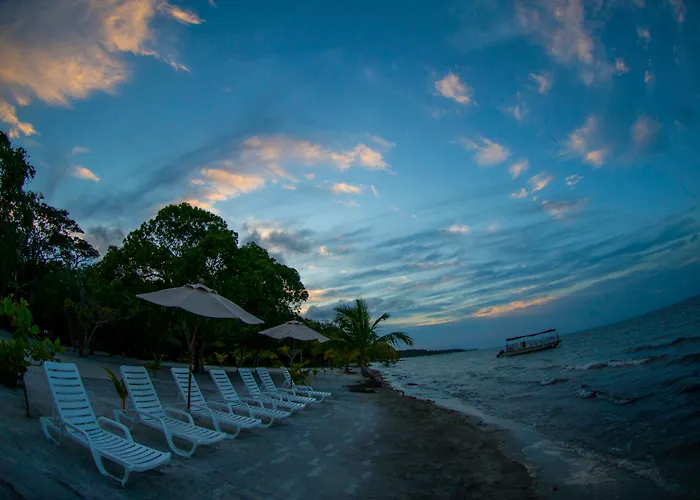 Amatique Bay Hotel