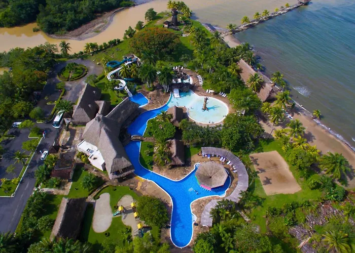Amatique Bay Hotel