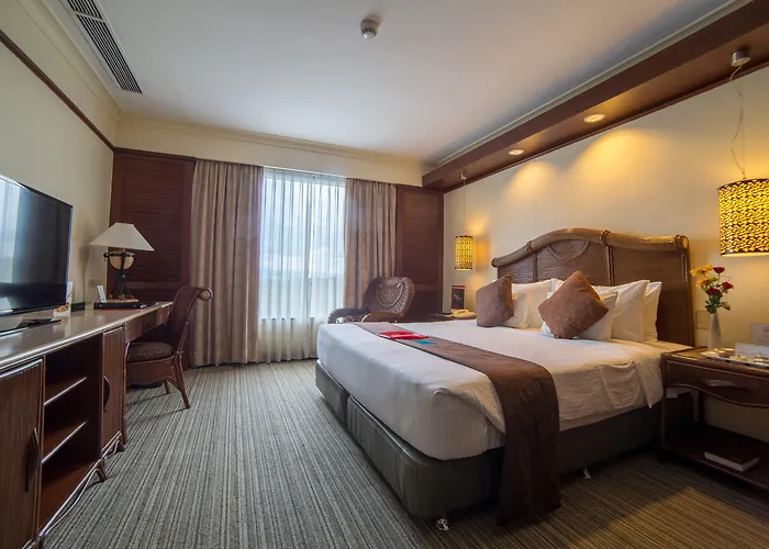 Waterfront Airport Hotel And Casino