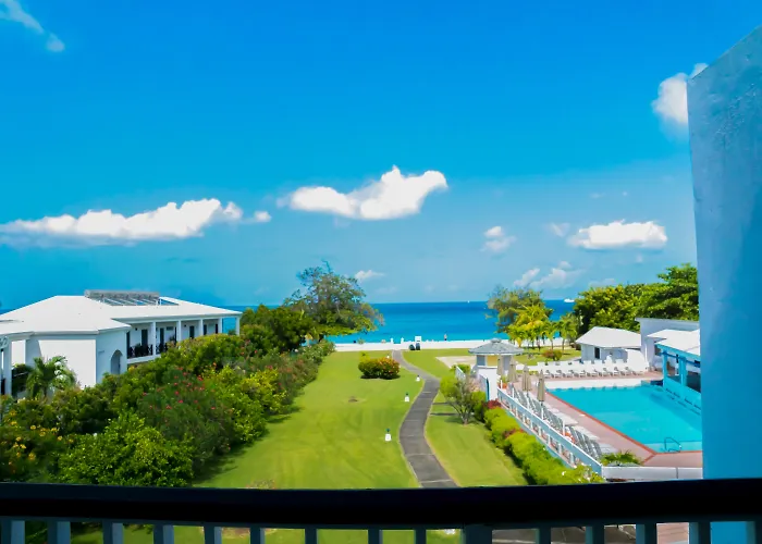 Allamanda Beach Hotel