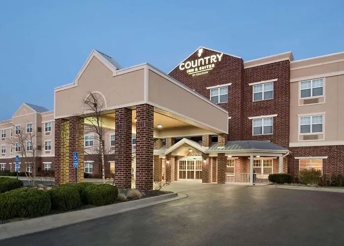 Country Inn & Suites By Radisson, Kansas City At Village West, Ks