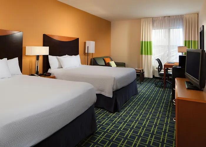 Fairfield Inn Suites By Marriott Orlando At Seaworld