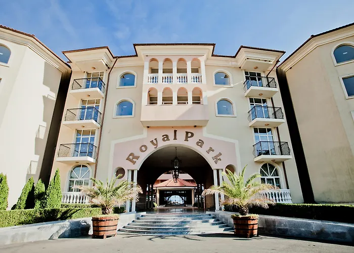 Royal Park Hotel Elenite