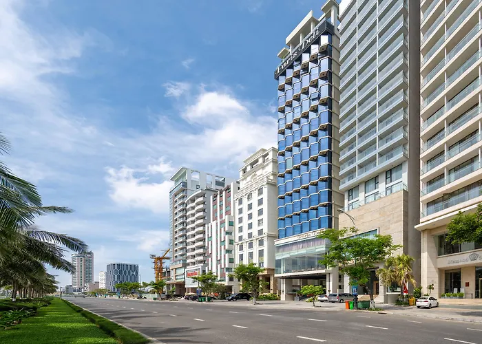 Paris Deli Danang Beach Hotel