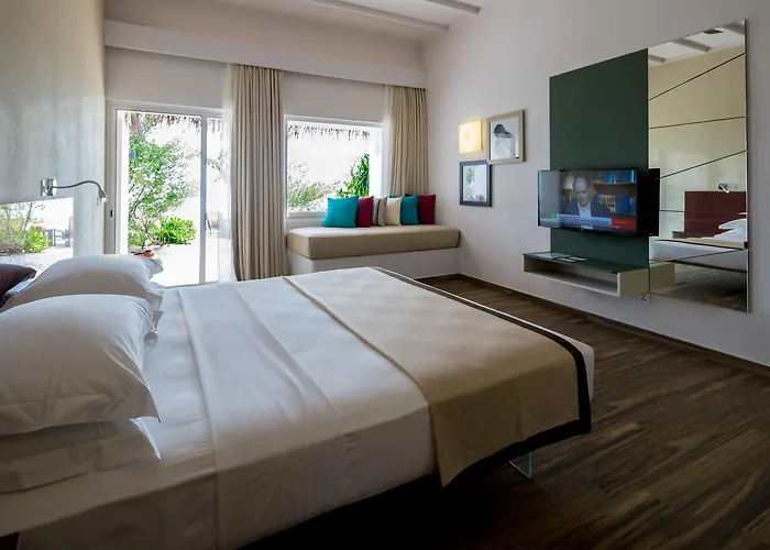 Cocoon Maldives Hotel Kurendhoo