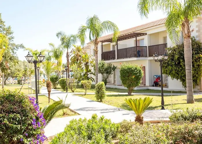 Tsokkos Paradise Holiday Village Ayía Nápa