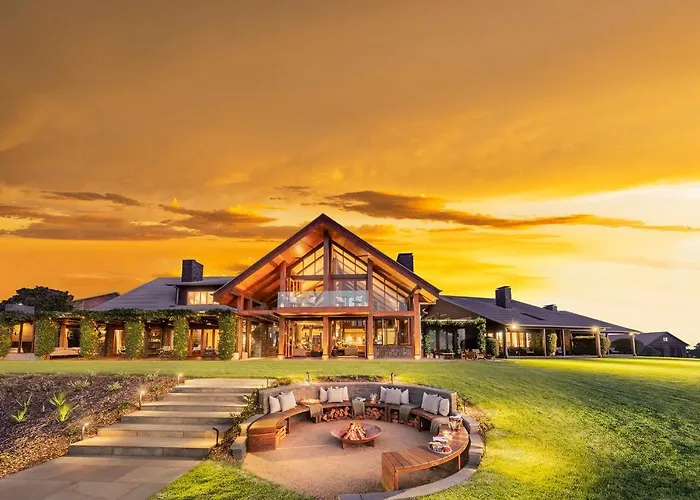 Spicers Peak Lodge
