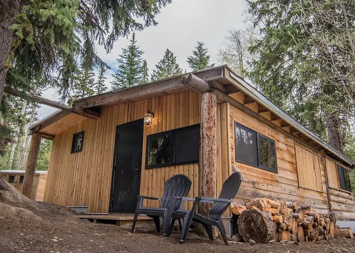 Chute Lake Lodge