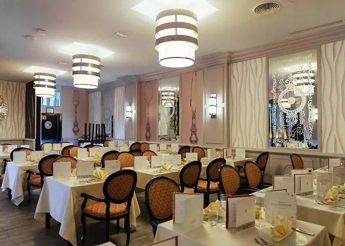 Riu Palace Paradise Island (Adults Only) Creek Village