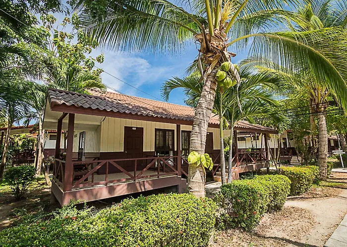 Coco Palm Beach Resort - Sha Extra Plus Mae Nam