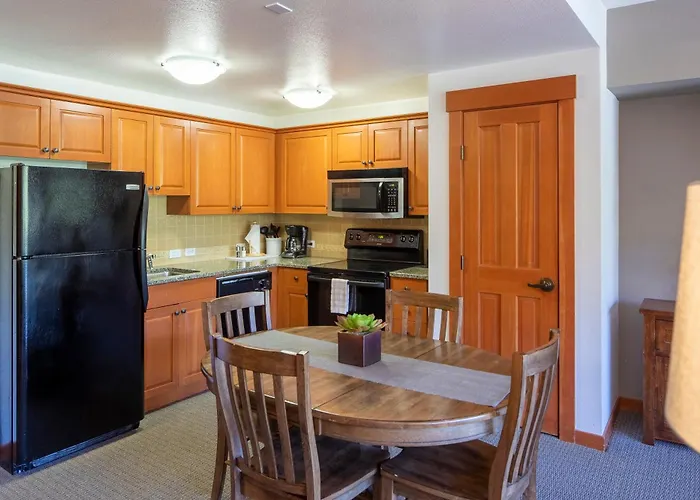 The Village Lodge Mammoth Lakes