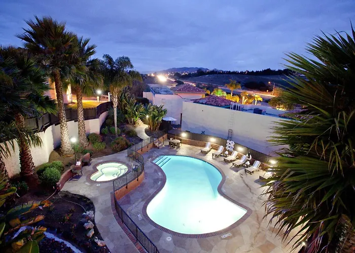 Holiday Inn Express Grover Beach-Pismo Beach Area By Ihg