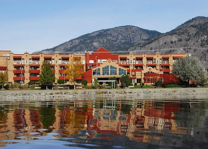Holiday Inn & Suites Osoyoos By Ihg
