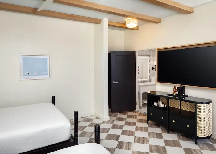 Casa Marina Key West, Curio Collection By Hilton
