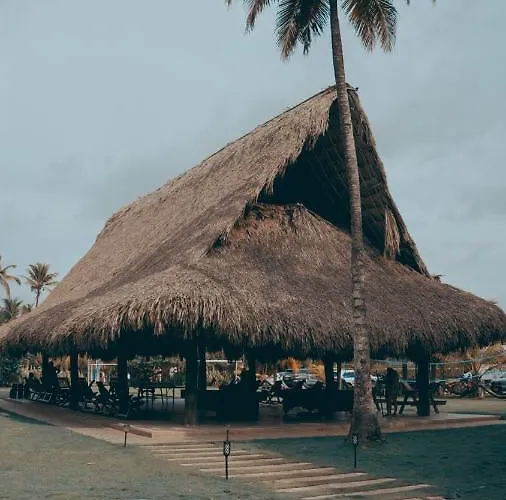 Hotel Los Tambos Del Caribe Beach