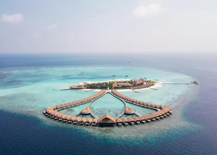 Cinnamon Velifushi Maldives Aarah Island