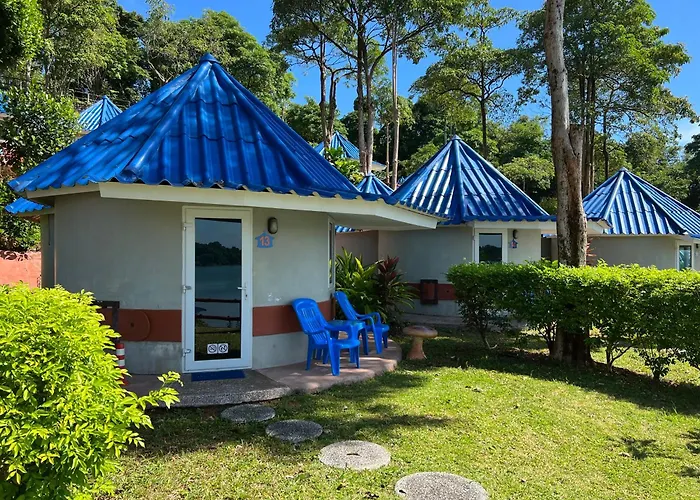 Koh Mak Buri Hut Natural Resort