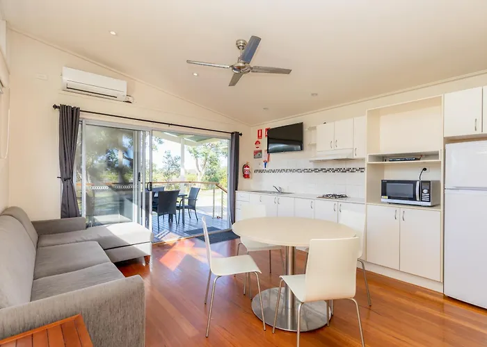 Nrma Eastern Beach Holiday Park