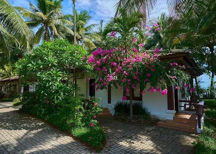 Lang Co Beach Resort
