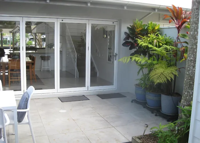 Noosa Entrance Waterfront