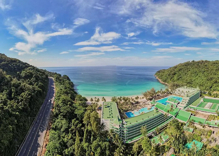Le Meridien Phuket Beach Resort