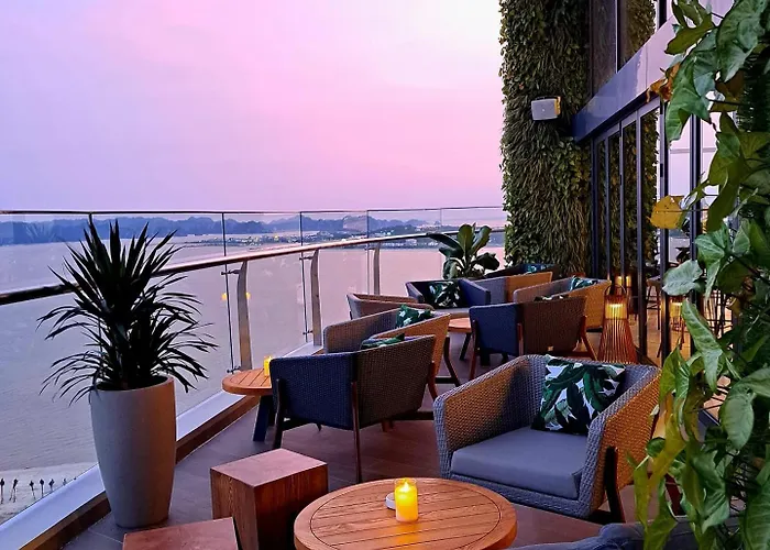 Citadines Marina Halong