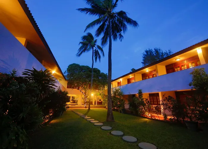 Catamaran Beach Hotel