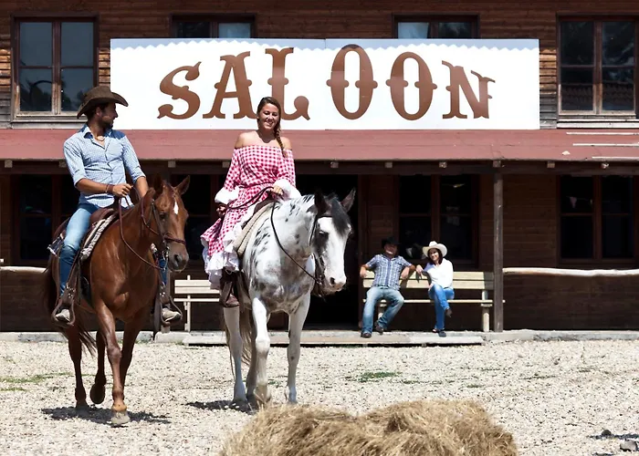 Horse Country Resort Congress & Spa - Hotel Ribot Arborea