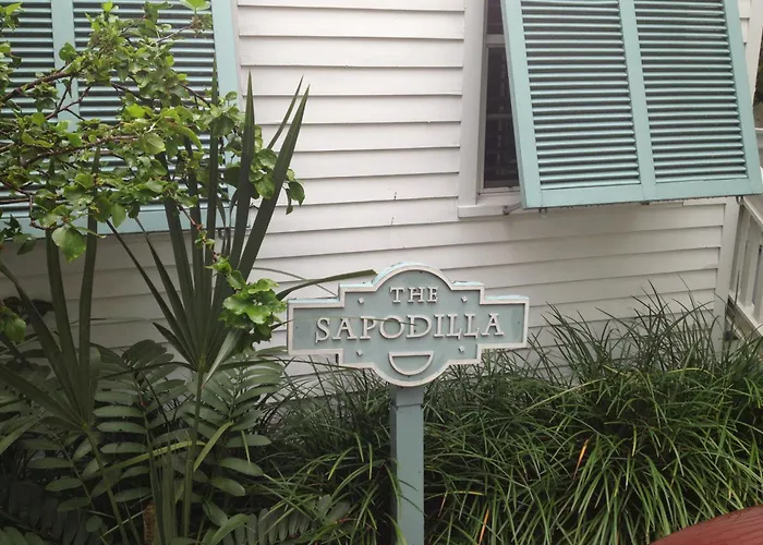Paradise Inn - Adult Exclusive