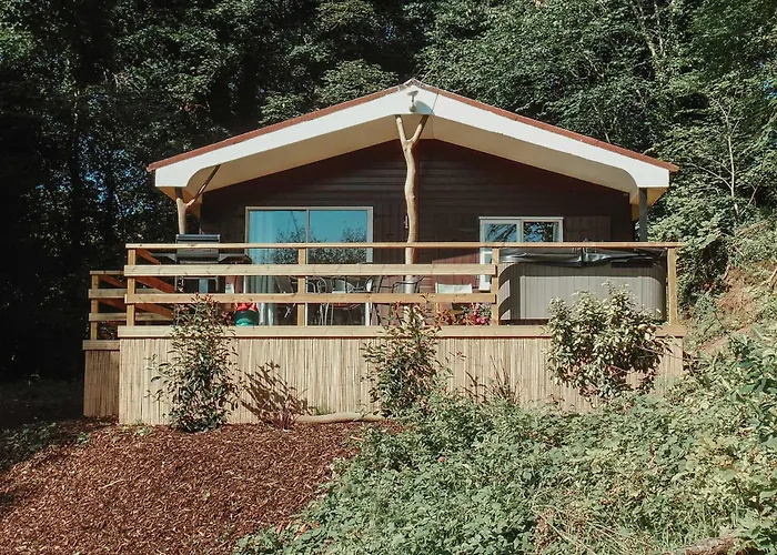 Herons Lake Retreat Hot Tub Lodges Caerwys