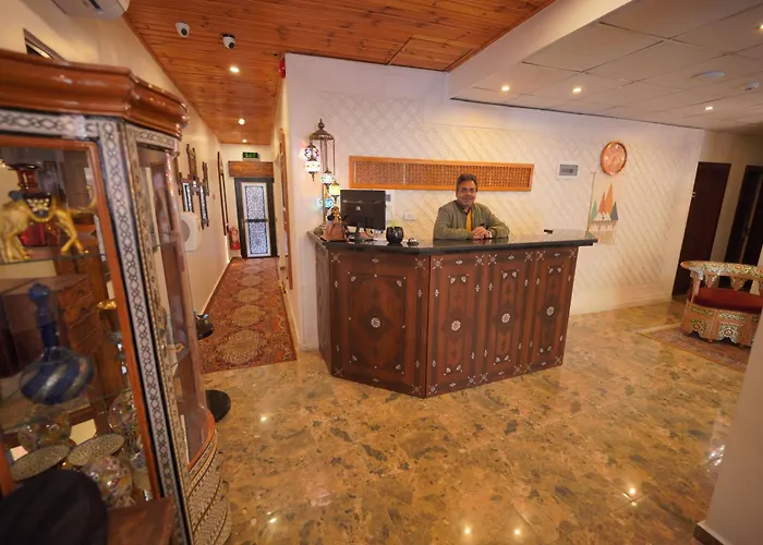 Petra Plaza Hotel