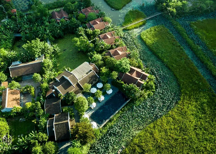 Nham Village Resort