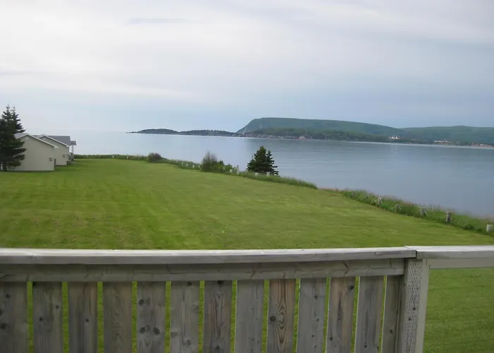 Seascape Coastal Retreat - 2 Adults Only - Hot Tub And Without Hot Tub Oceanfront Property
