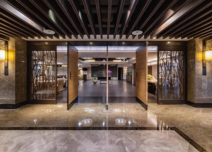 Great Roots Forestry Spa Resort Sanxia