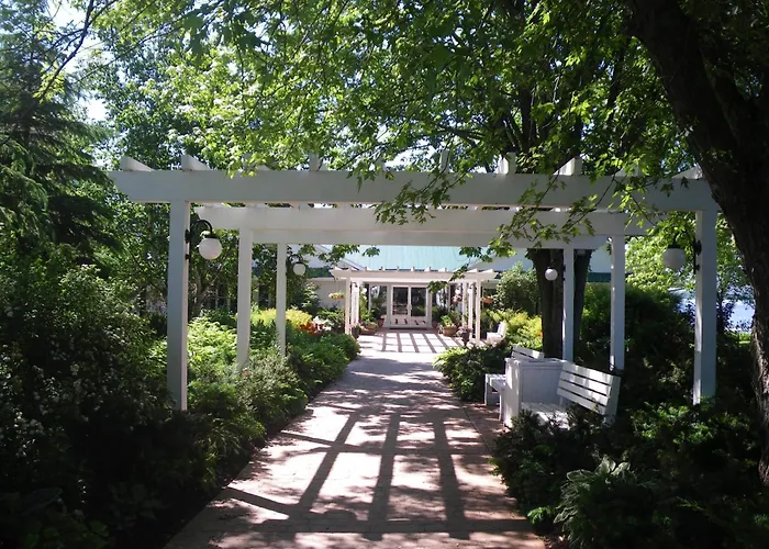 Elmhirst'S Resort Keene