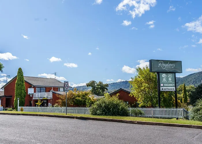 Roydons Motor Inn