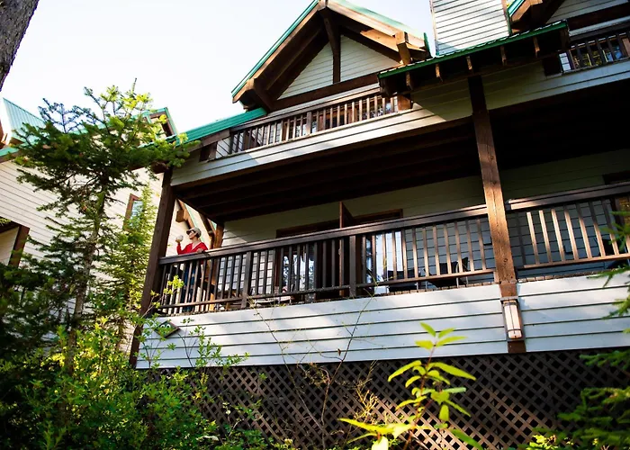 Emerald Lake Lodge