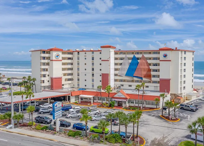 Harbour Beach Resort - Direct Oceanfront, Private Balcony !