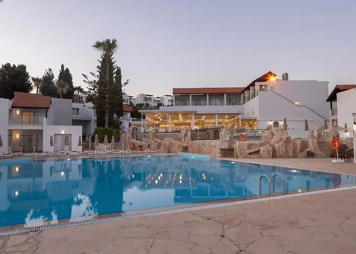 Kapetanios Aqua Resort Coral Bay