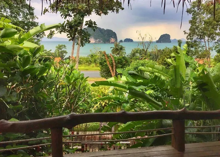Khaothong Terrace Resort