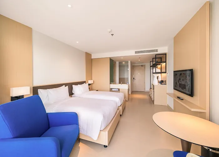 Happy Beach Oceanview Arena Cam Ranh Condotel
