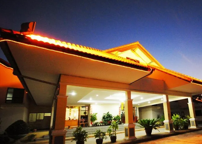 Golden Land Hotel