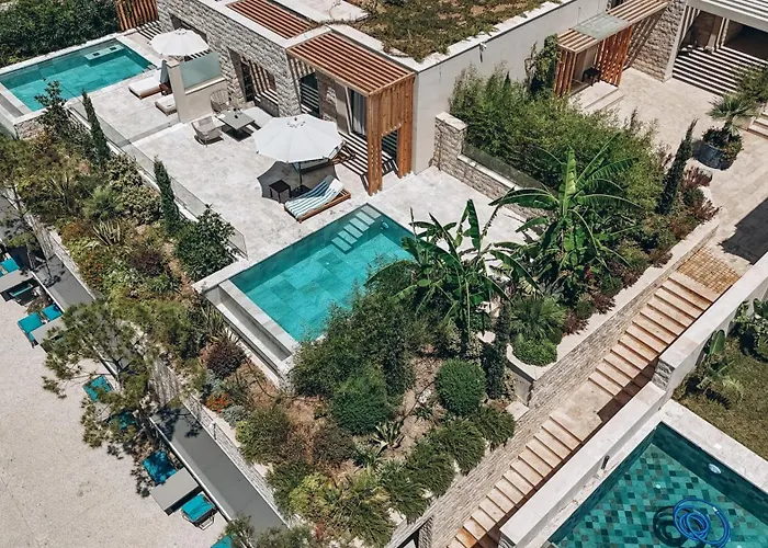 Drymades Inn Resort