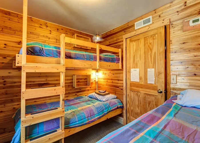 Fireside Inn & Hostel