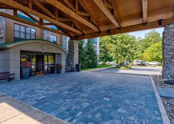 Hampton Inn & Suites Lake George