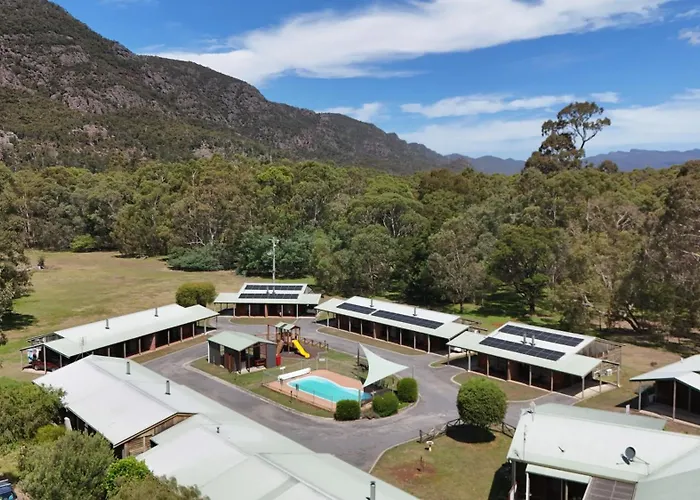 Halls Gap Log Cabins