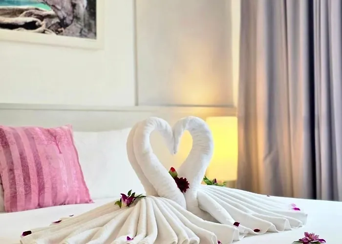 On Hotel Phuket - Sha