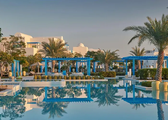 Hilton Salwa Beach Resort And Villas Abu Samra